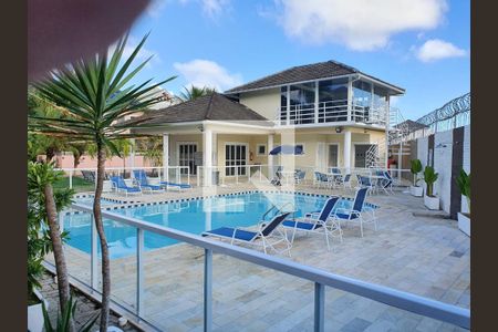 Casa de condomínio à venda com 167m², 4 quartos e 2 vagasÁrea Comum - Piscina