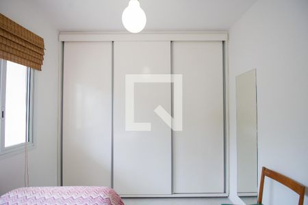 Casa de condomínio à venda com 167m², 4 quartos e 2 vagasQuarto 1