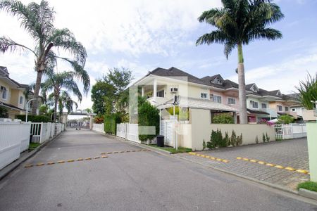 Casa de condomínio à venda com 167m², 4 quartos e 2 vagasÁrea Comum