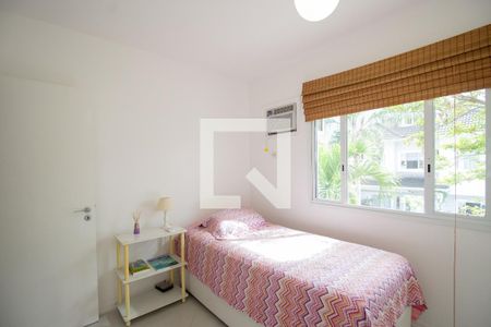 Casa de condomínio à venda com 167m², 4 quartos e 2 vagasQuarto 1