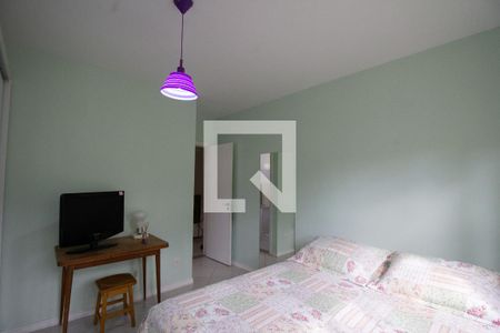 Casa de condomínio à venda com 167m², 4 quartos e 2 vagasSuíte 2