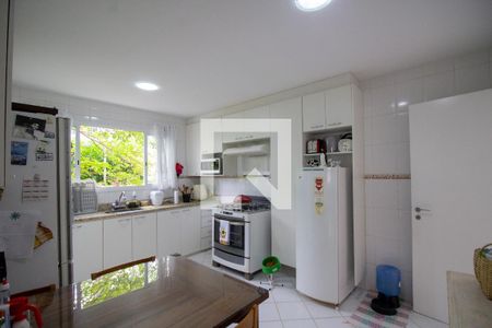 Casa de condomínio à venda com 167m², 4 quartos e 2 vagasCozinha