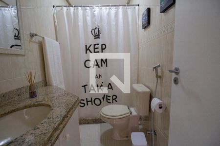 Casa de condomínio à venda com 167m², 4 quartos e 2 vagasBanheiro Social