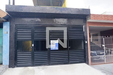 Casa para alugar com 80m², 2 quartos e 1 vagaFachada