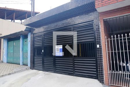 Casa para alugar com 80m², 2 quartos e 1 vagaFachada