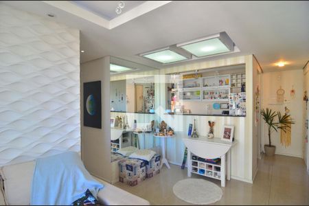 Sala de apartamento à venda com 3 quartos, 62m² em Igara, Canoas