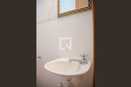 Apartamento à venda com 185m², 4 quartos e 3 vagas Apartamento à venda com 185m², 4 quartos e 3 vagasLavabo