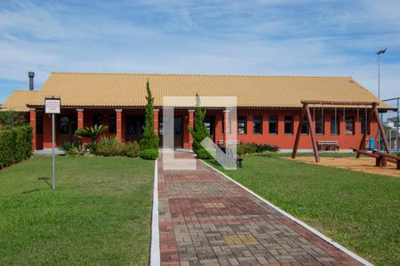 Casa de condomínio à venda com 226m², 4 quartos e 2 vagasÁrea comum - Salão de festas