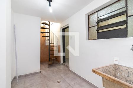 Área de Serviço de casa à venda com 2 quartos, 110m² em Vila Carbone, São Paulo