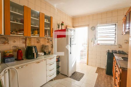Casa à venda com 88m², 4 quartos e 2 vagas Casa à venda com 88m², 4 quartos e 2 vagasCozinha