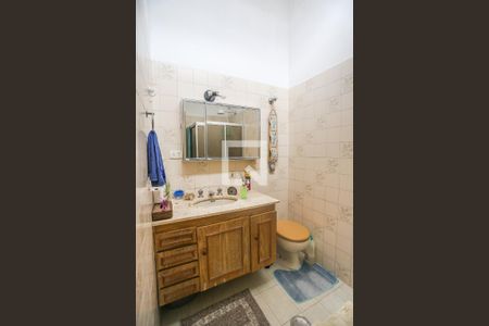 Casa à venda com 88m², 4 quartos e 2 vagas Casa à venda com 88m², 4 quartos e 2 vagasBanheiro 1