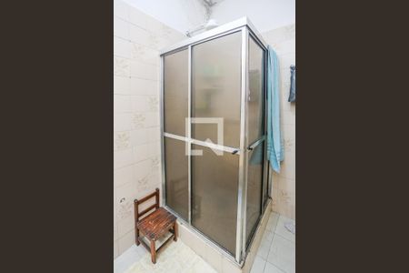 Casa à venda com 88m², 4 quartos e 2 vagas Casa à venda com 88m², 4 quartos e 2 vagasBanheiro 1