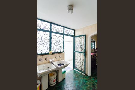 Casa para alugar com 400m², 4 quartos e 4 vagasLavanderia