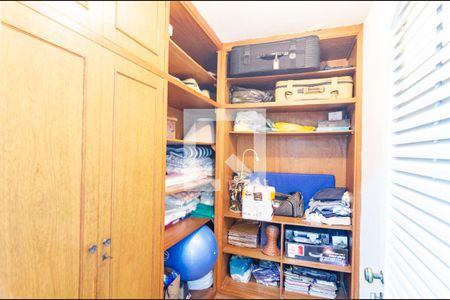 Casa para alugar com 400m², 4 quartos e 4 vagasDepósito