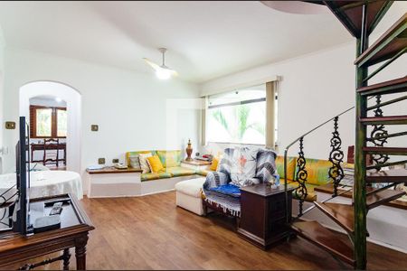 Casa para alugar com 400m², 4 quartos e 4 vagasHall dos Quartos