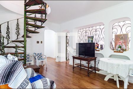 Casa para alugar com 400m², 4 quartos e 4 vagasHall dos Quartos