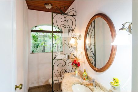 Casa para alugar com 400m², 4 quartos e 4 vagasBanheiro Social