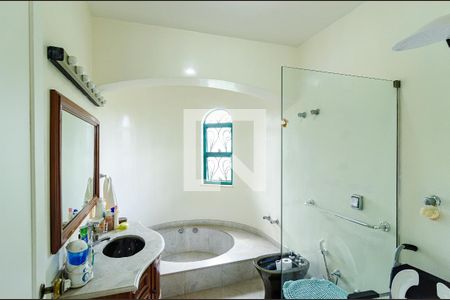 Casa para alugar com 400m², 4 quartos e 4 vagasBanheiro da Suíte 1