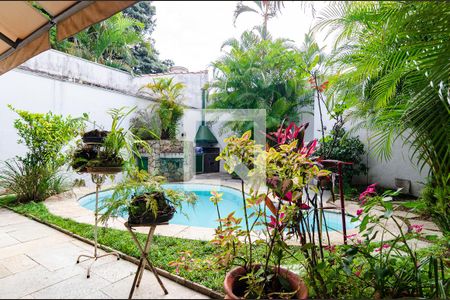 Casa para alugar com 400m², 4 quartos e 4 vagasPiscina