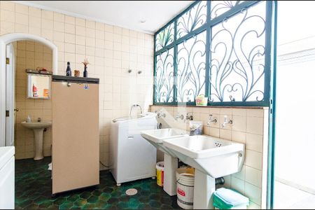 Casa para alugar com 400m², 4 quartos e 4 vagasLavanderia