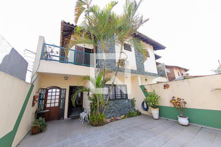 Casa à venda com 200m², 3 quartos e 3 vagasGaragem