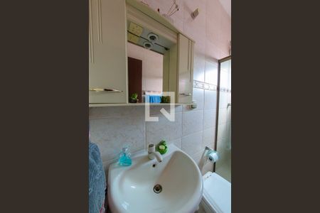 Casa à venda com 200m², 3 quartos e 3 vagasBanheiro