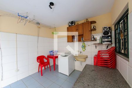 Casa à venda com 200m², 3 quartos e 3 vagasArea de Serviço
