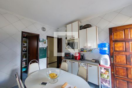 Casa à venda com 200m², 3 quartos e 3 vagasCozinha