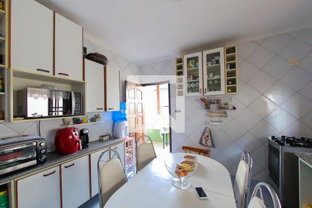 Casa à venda com 200m², 3 quartos e 3 vagasCozinha