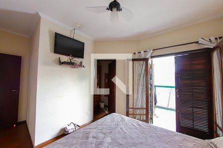 Casa à venda com 200m², 3 quartos e 3 vagasSuite