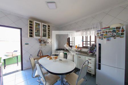 Casa à venda com 200m², 3 quartos e 3 vagasCozinha