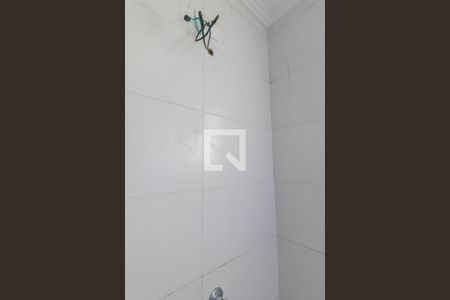 Banheiro  de apartamento à venda com 2 quartos, 42m² em Vila Lutécia, Santo André