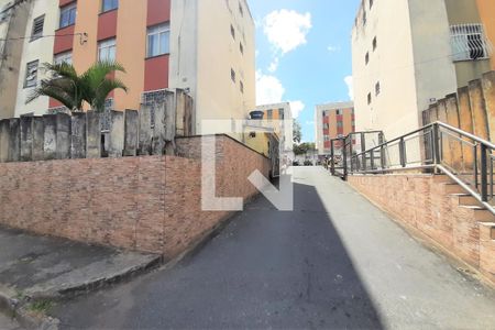 Apartamento à venda com 55m², 2 quartos e 1 vaga Apartamento à venda com 55m², 2 quartos e 1 vagaEntrada