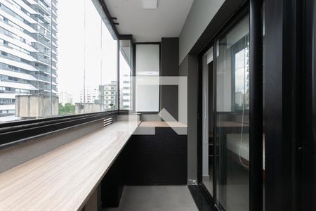 Apartamento para alugar com 32m², 1 quarto e 1 vaga Apartamento para alugar com 32m², 1 quarto e 1 vagaVaranda