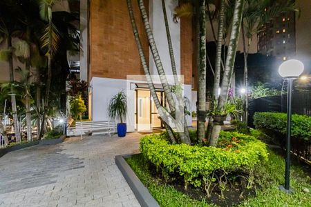 Apartamento à venda com 168m², 3 quartos e 2 vagasEntrada