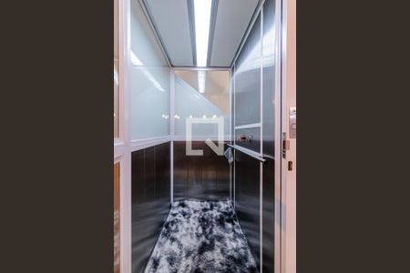 Apartamento à venda com 168m², 3 quartos e 2 vagasElevador