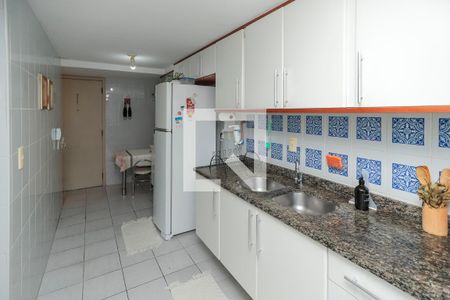 Apartamento à venda com 120m², 4 quartos e 2 vagasCozinha