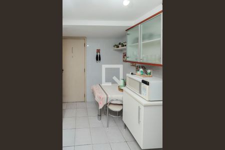Apartamento à venda com 120m², 4 quartos e 2 vagasCozinha
