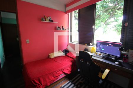 Casa à venda com 500m², 7 quartos e 4 vagasQuarto 3