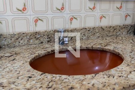 Casa à venda com 126m², 2 quartos e 2 vagasBanheiro 1