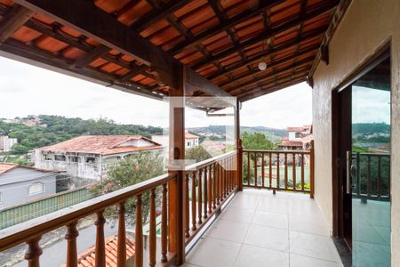 Casa para alugar com 400m², 5 quartos e 5 vagasVaranda da suíte 2 e da sala 2