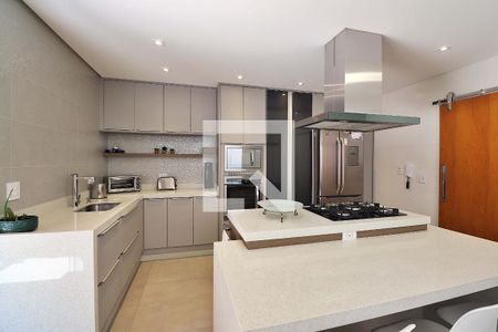 Casa à venda com 316m², 3 quartos e 6 vagasCozinha