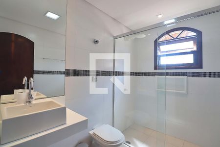 Casa à venda com 316m², 3 quartos e 6 vagasBanheiro Social