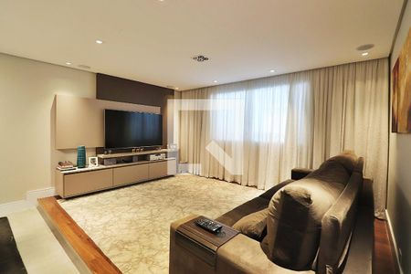 Casa à venda com 316m², 3 quartos e 6 vagasSala