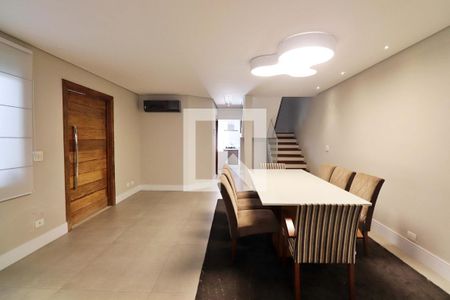 Casa à venda com 316m², 3 quartos e 6 vagasSala