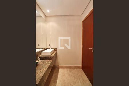 Casa à venda com 316m², 3 quartos e 6 vagasLavabo