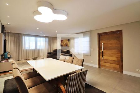 Casa à venda com 316m², 3 quartos e 6 vagasSala