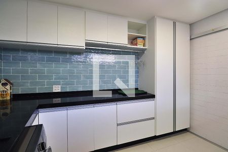 Casa à venda com 316m², 3 quartos e 6 vagasÁrea de Serviço