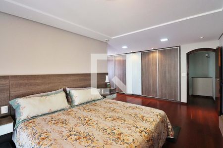 Casa à venda com 316m², 3 quartos e 6 vagasQuarto Suíte