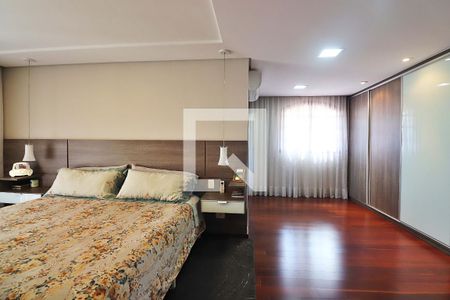 Casa à venda com 316m², 3 quartos e 6 vagasQuarto Suíte